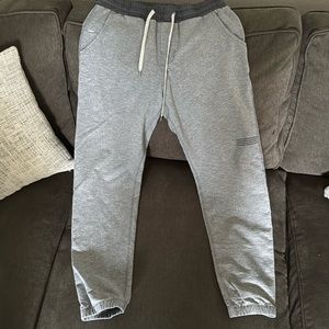 Men’s Large Vuori Joggers